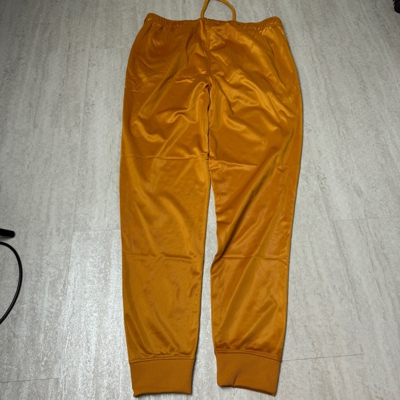 Nike Tracksuit golden brown mustard color with Black Details - Picture 12 of 12